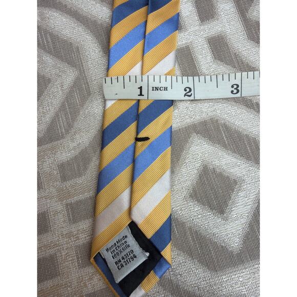 Geoffrey Beene Men’s100% Silk Tie Blue Yellow Striped Vanderbilt Wardrobe - Picture 5 of 7